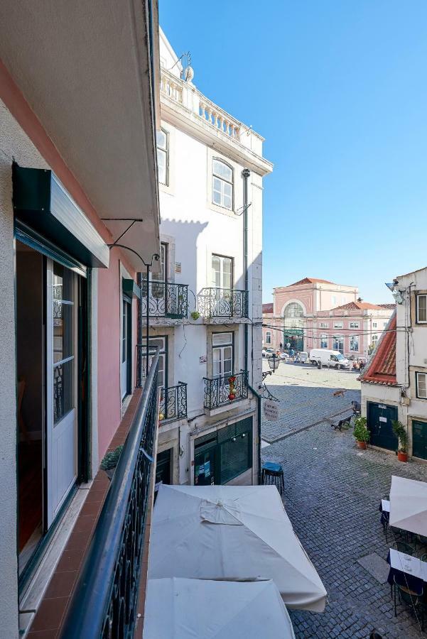 Charming Apartment In Alfama Lisboa Kültér fotó